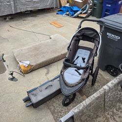 GRACO RUNNERS STROLLER & CRIB