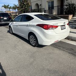 2011 Hyundai Elantra Sedan Fully Loaded Clean Title 