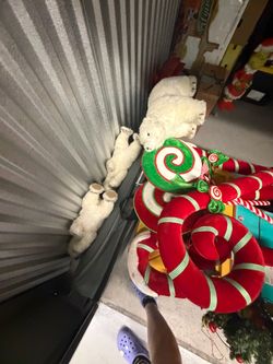 Candy canes & polar bears