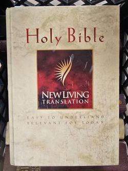 New Living Translation Holy Bible: Easy To Understand, Giant print, see 2 pics