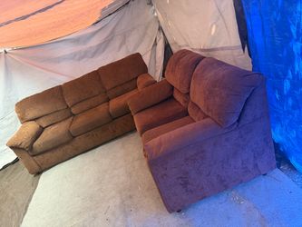 Brown couch and loveseat with pullout bed good condition clean we sell all the time delivery $40 local