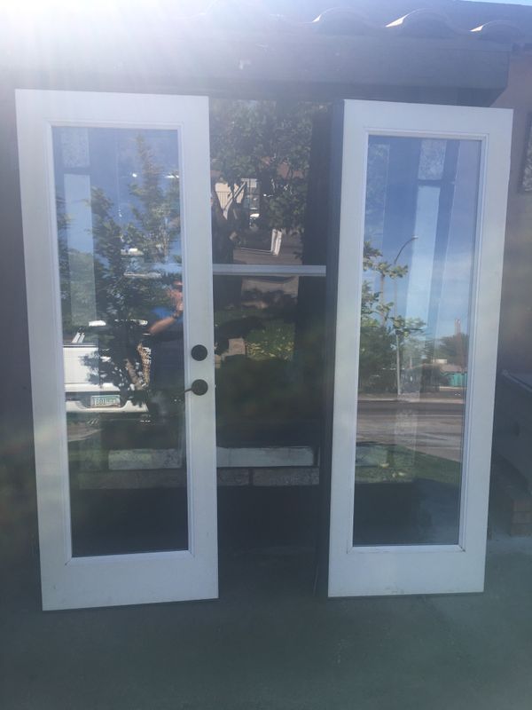 FRENCH DOORS WITH NEW JAM/FRAME 60x80 set up for Sale in Phoenix, AZ