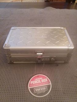 Combination lock box NEW