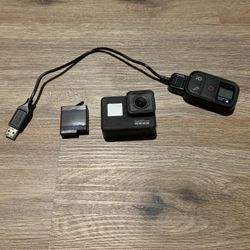 Go Pro 7 Black w/ Remote