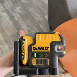 Dewalt green laser leveler