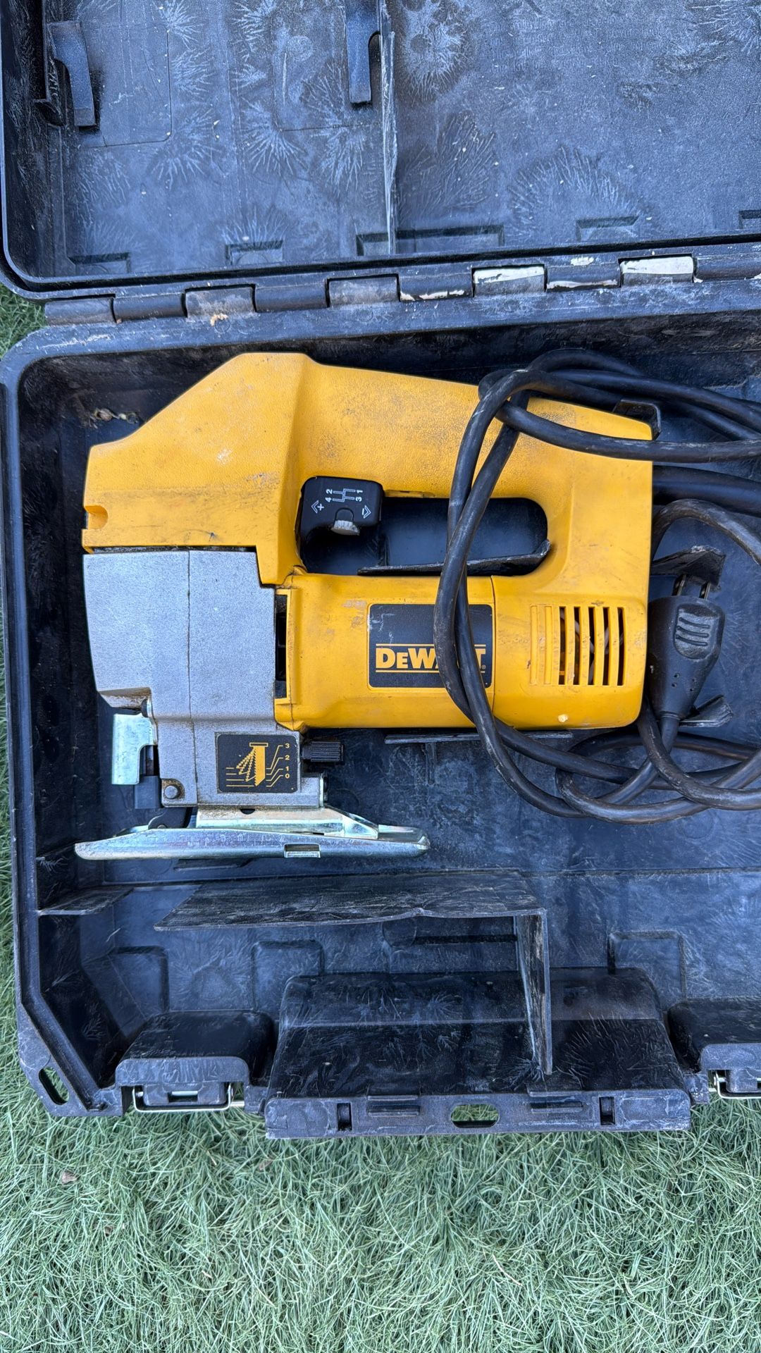 DeWalt corded jigsaw