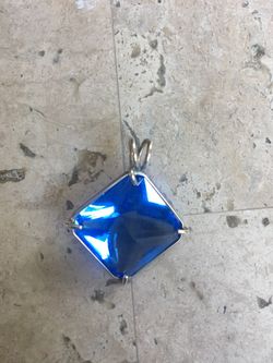 Sterling Silver Diamond Shaped Blue Crystal Pendant - Lots of Sparkle