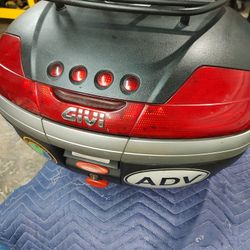 Givi V46 Monokey Top Case