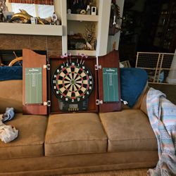 dart board