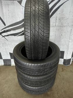 235/55r19 Toyo Versado CUV All Season Tires