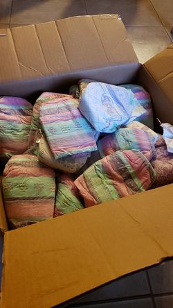 Assorted colors newborn diapers