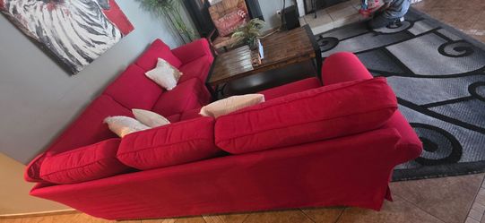 Red Sectional Sofa great conditions