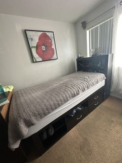 Jerome s Furniture $$400