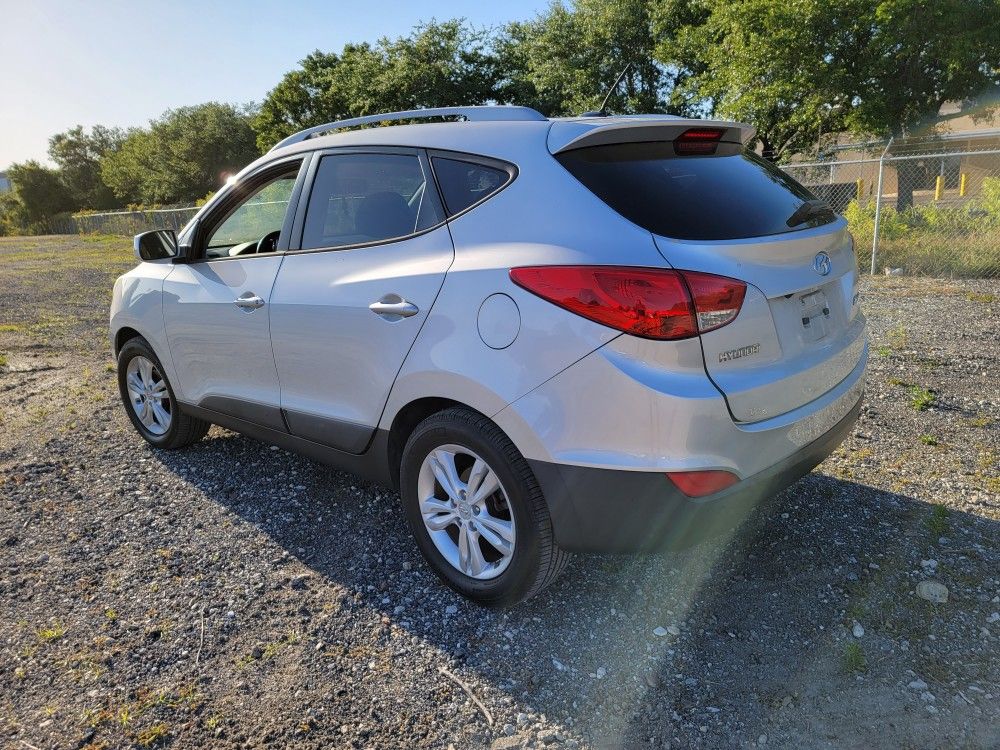 HYUNDAI TUCSON 2010-2015 WEATHERTECH FLOOR MATS 