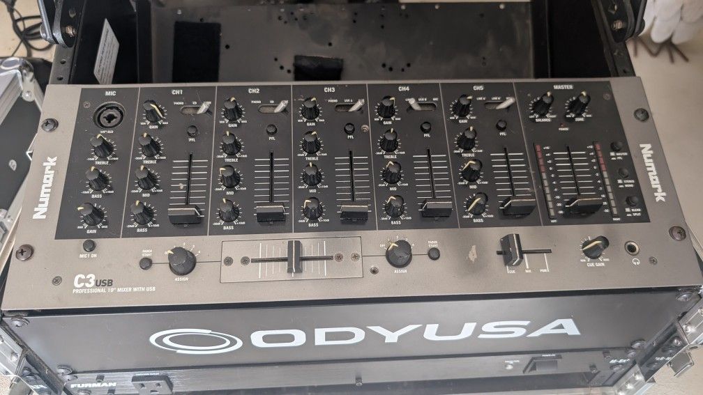 Numark 4 Channel Mixer 