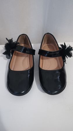 Black Strap Flats Kids Size 10