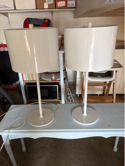 2 lamps