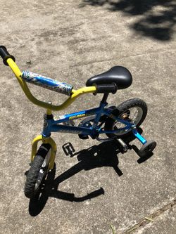 Boys Bike with 10 Inch wheels And training wheels