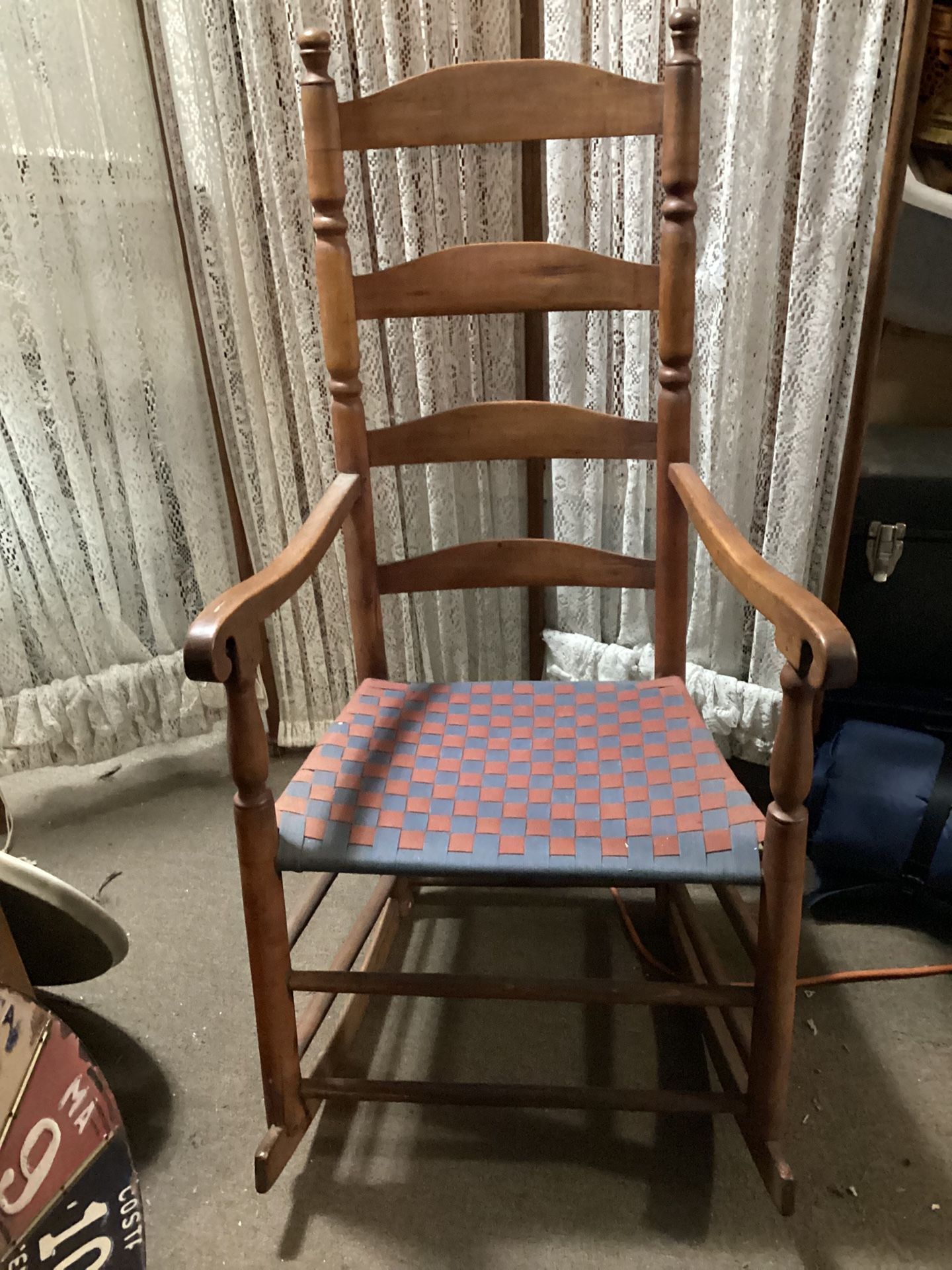 Wonderful Late 18th Early 19th Century Maple Rocking Chair