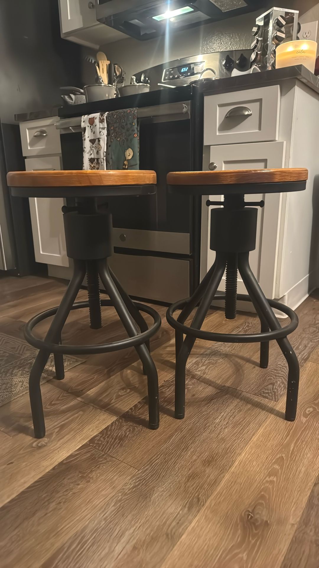 Adjust Bar Stool