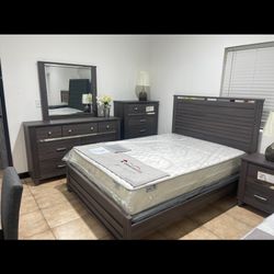 BRAND NEW COMPLETE QUEEN SIZE BEDROOM SET 