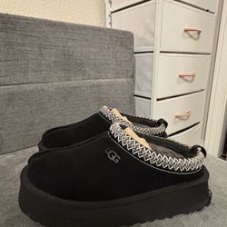 Women’s UGG Tazz Platform Slipper-Black