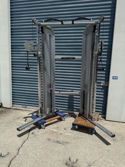 Life fitness functional trainer