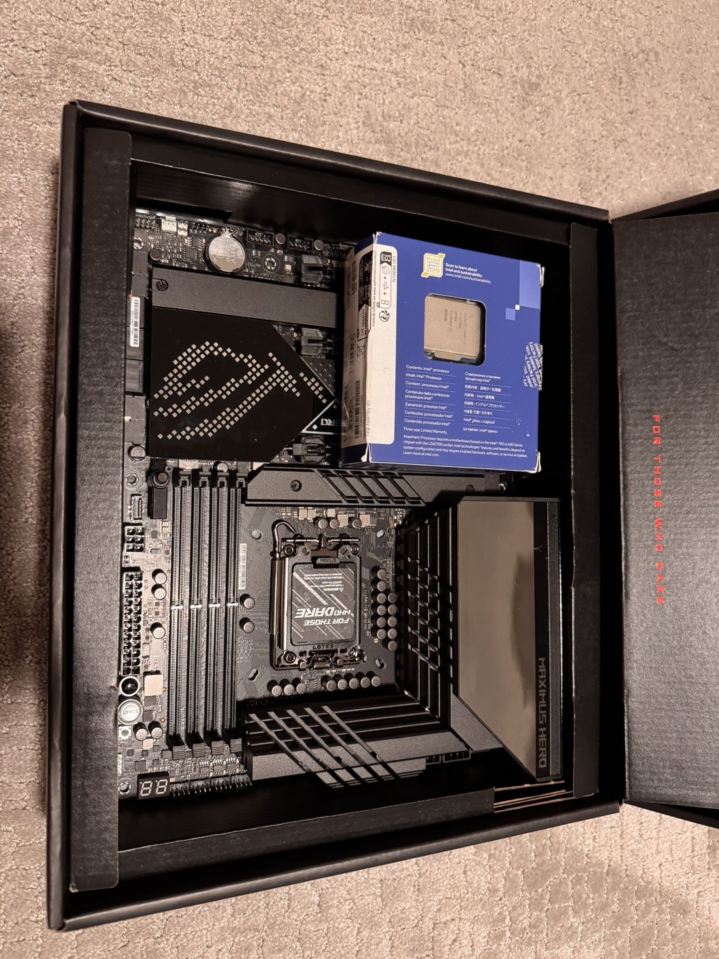 13700k with z690 hero