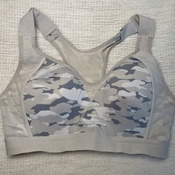 LAYER8 Quick-Dry Sport Bra L