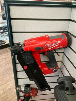 MILWAUKEE FRAMING NAILER 21 Degree
