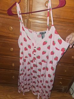 Hot topic strawberry dress