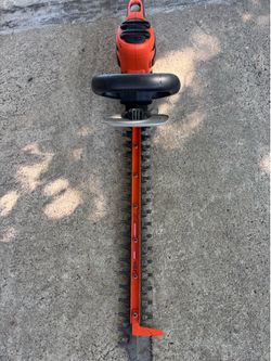 Black and Decker bush trimmer/Saw