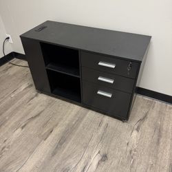 Office Credenza / Storage Cabinet with Drawers – Excellent Condition