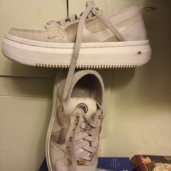 !! Women's Shoes Nike Size 7.5