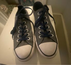 Converse size 7.5