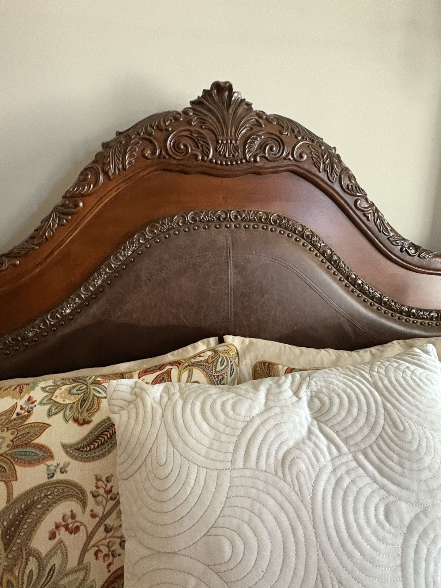 Awesome Post Bedroom Set - King