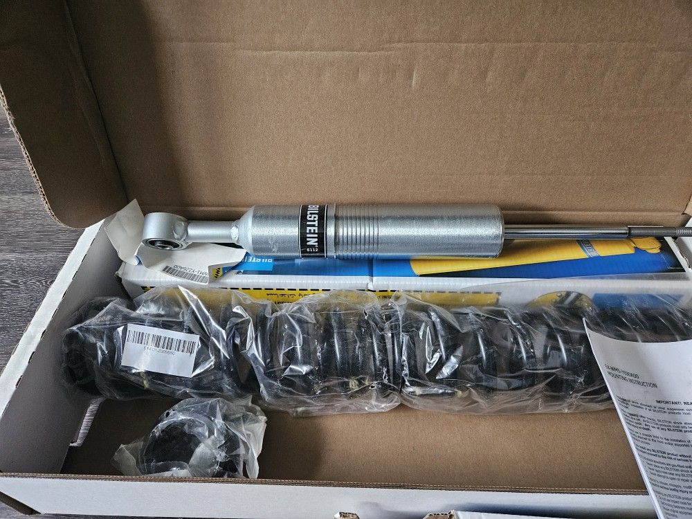 Brand NEW in Box Toyota Tacoma 05-23 Bilstein 6112 Strut & Spring Front Pair W/ 0.0 "-2.8" Lift