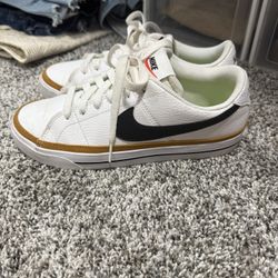 Women’s Nike Legacy Shoes
