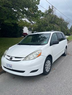 2008 Toyota Sienna