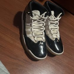 Team Jordan Basketball Shoes