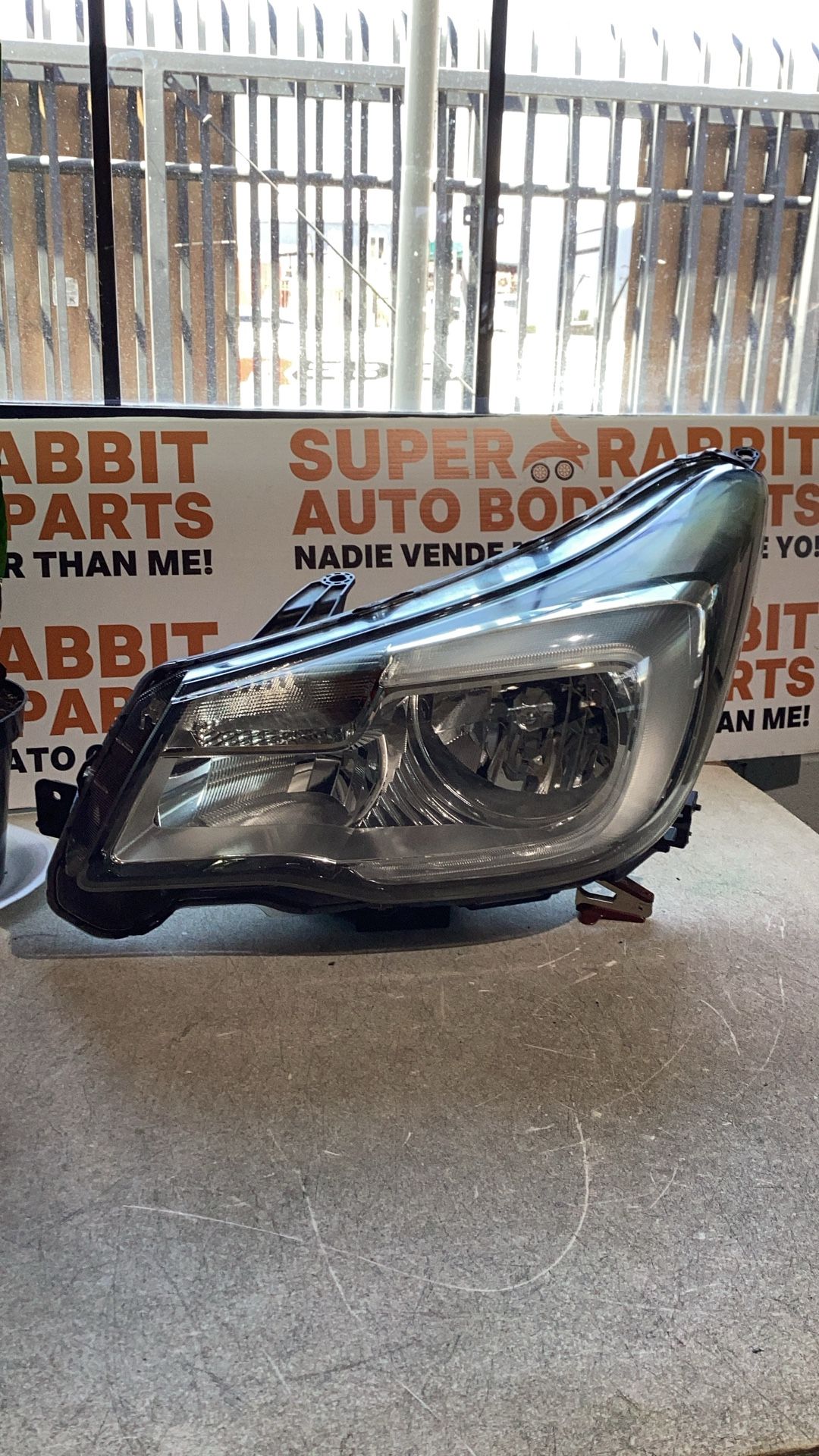 2017 Subaru Forester Driver Headlight Halogen LED 2018 