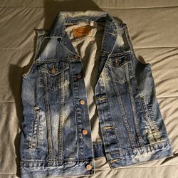 Levi’s Vest