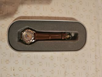 Vintage Lorus Quartz Womens Padres Watch with Brown Leather Strap