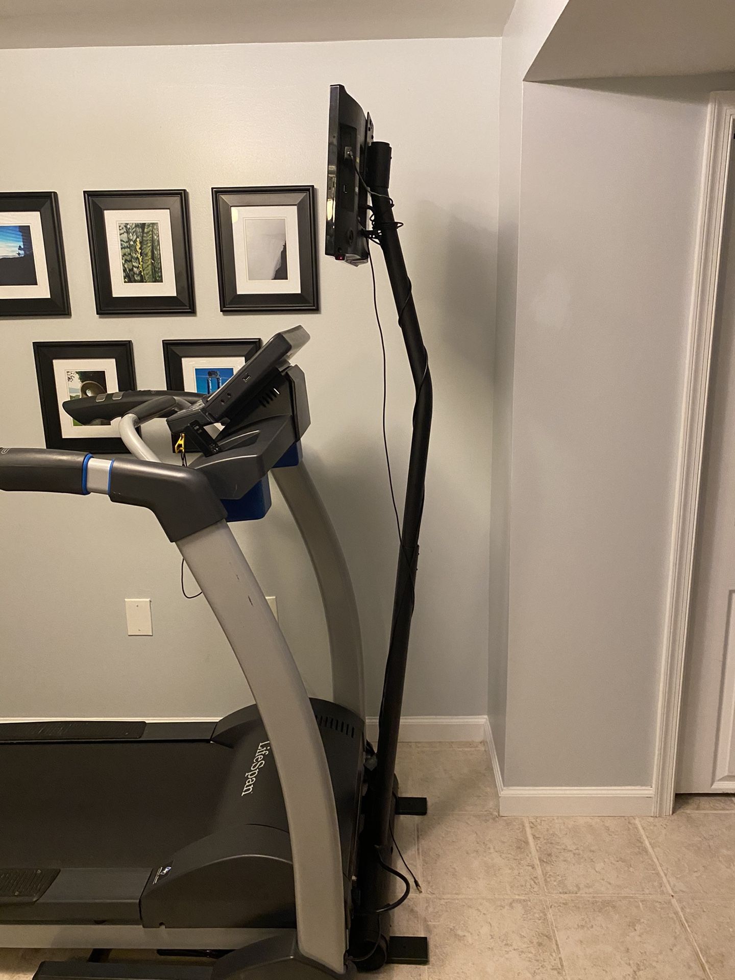 Samsung TV and stand for Treadmill/Elliptical/Stationary Bike