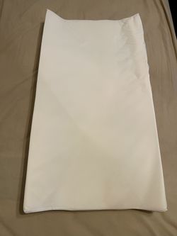 Munchkin Contour, Changing Pad