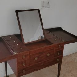 Beau Brummel Vanity Mahogany Cabinet 19th Century