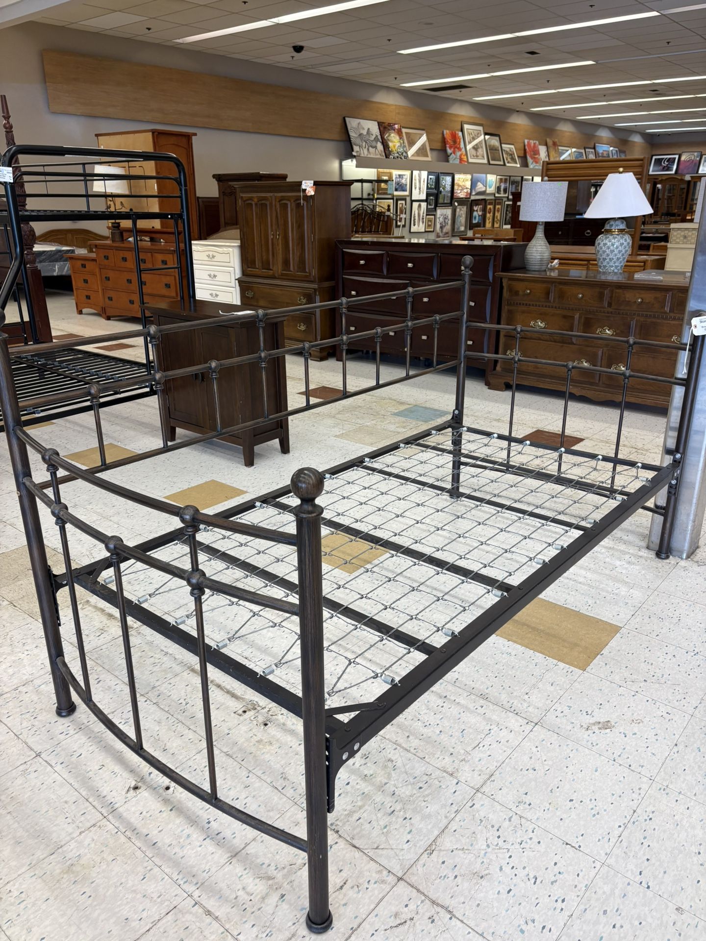 Twin Size Bronze Metal Day Bed