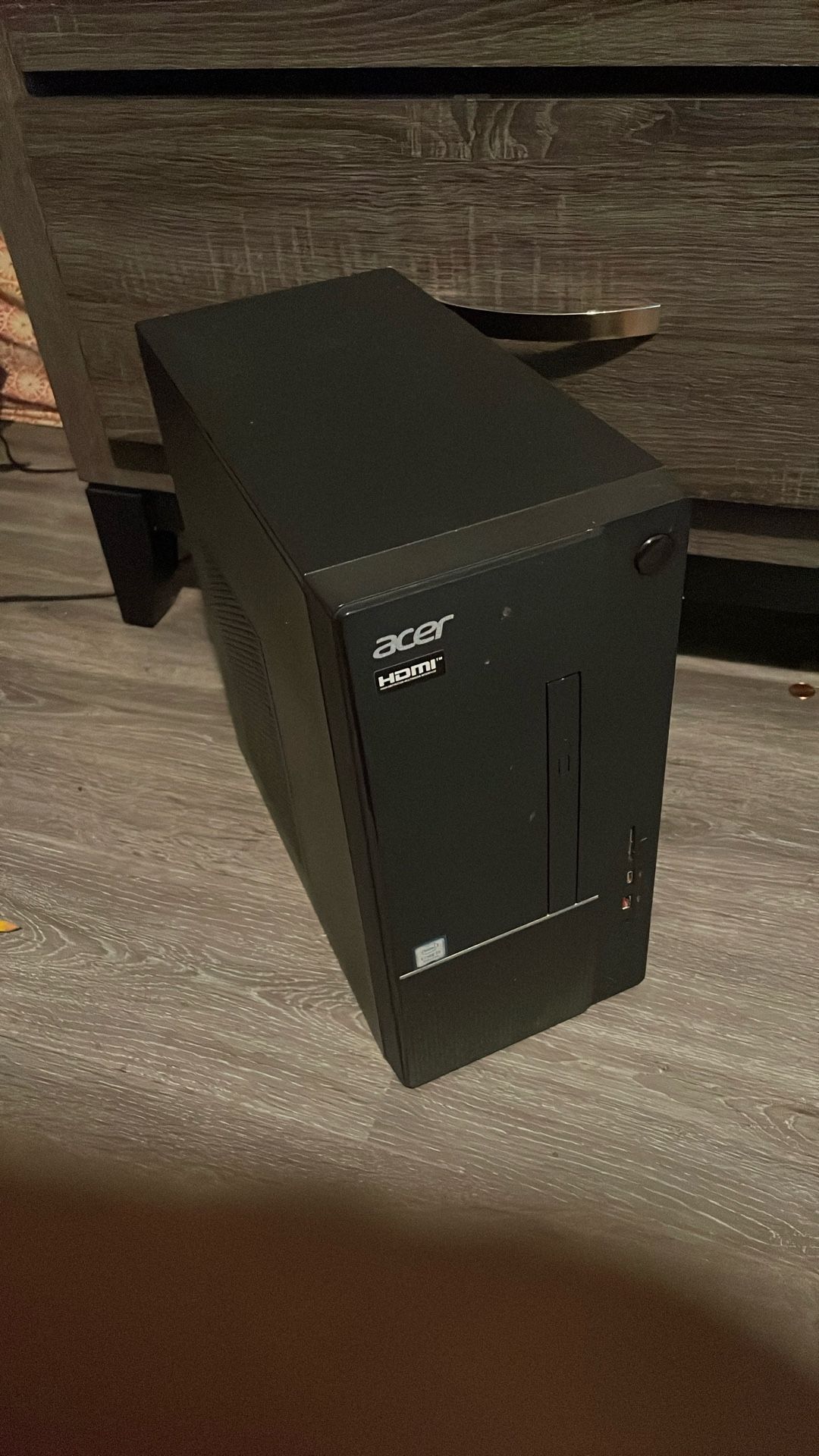 2018 Acer Office Desktop PC – Runs Good