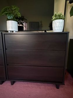 Dark Brown 3-Drawer Dresser
