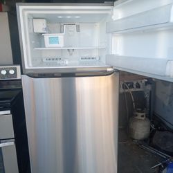 Refrigerator 33"